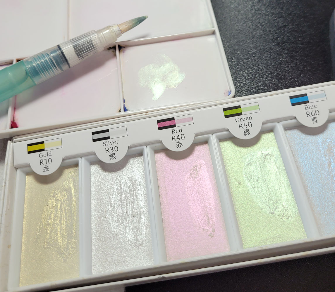 AOOKMIYA Empty Watercolor Palette Paint Case with Cover Adult with Mix